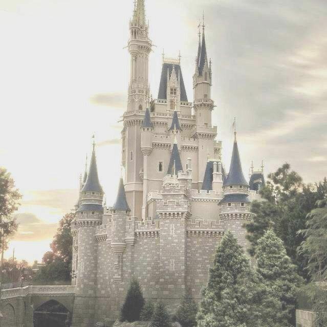 Imagem do grupo 𝐄𝐓𝐄𝐑𝐍𝐀𝐋 𝐂𝐄𝐋𝐄𝐒𝐓𝐈𝐀 𝐀𝐂𝐀𝐃𝐄𝐌𝐘